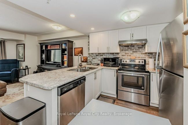 309 - 7 Kay Cres, Condo with 2 bedrooms, 2 bathrooms and 1 parking in Guelph ON | Image 14