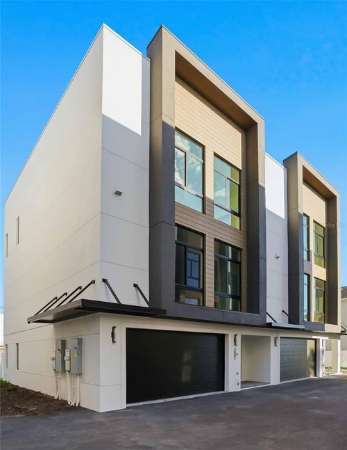 5-3002 W Platt St, Tampa, FL, 33609-3188 | Card Image