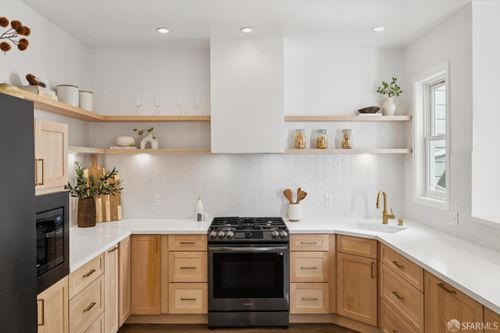 843 14th St, San Francisco, CA, 94114-1211 | Card Image