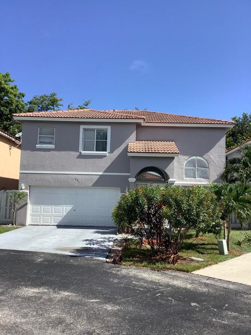 201 Sw 98th Ter, Pembroke Pines, FL, 33025-1056 | Card Image