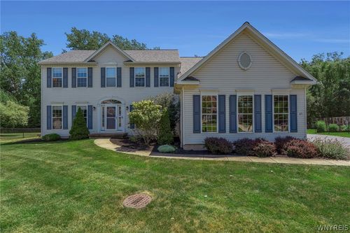 63 Levin Ln, East Amherst, NY, 14051-2243 | Card Image