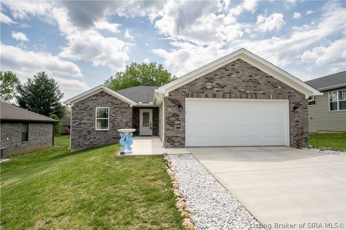 117 Carl St, Corydon, IN, 47112-1756 | Card Image