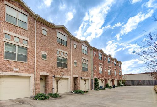 402-2710 Hullsmith Dr, Houston, TX, 77063-4645 | Card Image