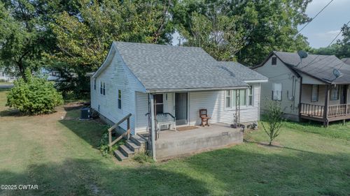 418 S Washington Ave, Brownsville, TN, 38012-3338 | Card Image