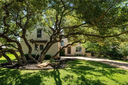 6 Drifting Wind Run, The Hills, TX, 78738-1433 | Card Image