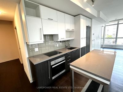 704 - 30 Nelson St, Condo with 2 bedrooms, 2 bathrooms and 1 parking in Toronto ON | Image 3