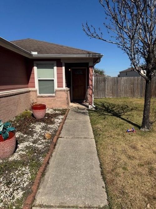 15631 Red Pine Ridge Way, Houston, TX, 77049-1582 | Card Image