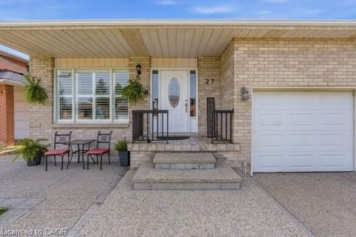 27 Barbara Crt, Hamilton, ON, L8W2M1 | Card Image