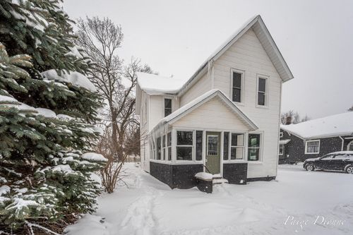 32 W Main Ave, Zeeland, MI, 49464-1612 | Card Image