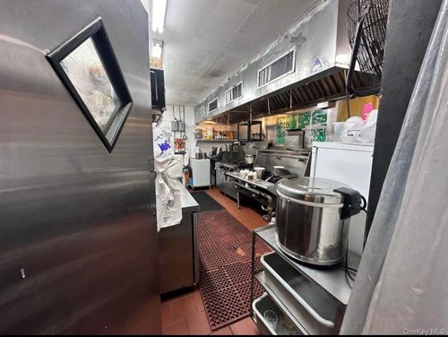 173 E 99th St, New York, NY, 10029-6755 | Card Image