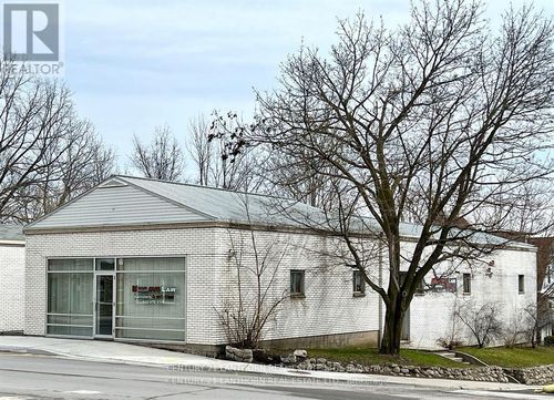 316 Picton Main St, Picton, ON, K0K2T0 | Card Image
