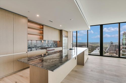 4704-610 Davis St, Austin, TX, 78701 | Card Image