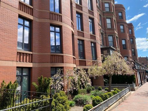 apt-302-424 Massachusetts Ave, Boston, MA, 02118-3528 | Card Image