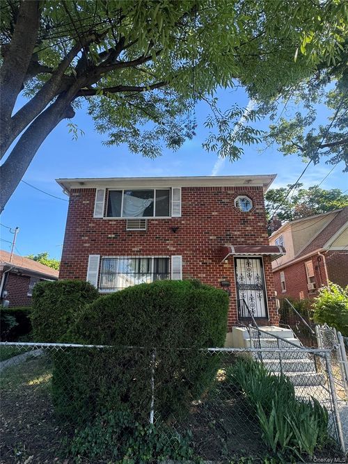 2-17912 145th Avenue, New York, NY, 11434 | Card Image