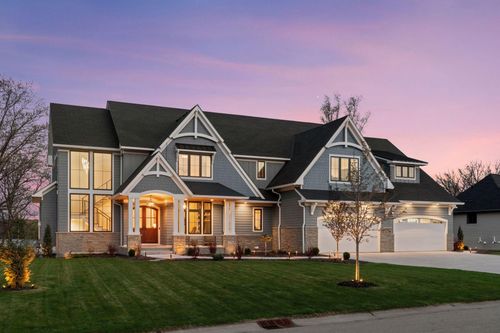 3734 Woodland Cove Pkwy, Minnetrista, MN, 55331-2161 | Card Image