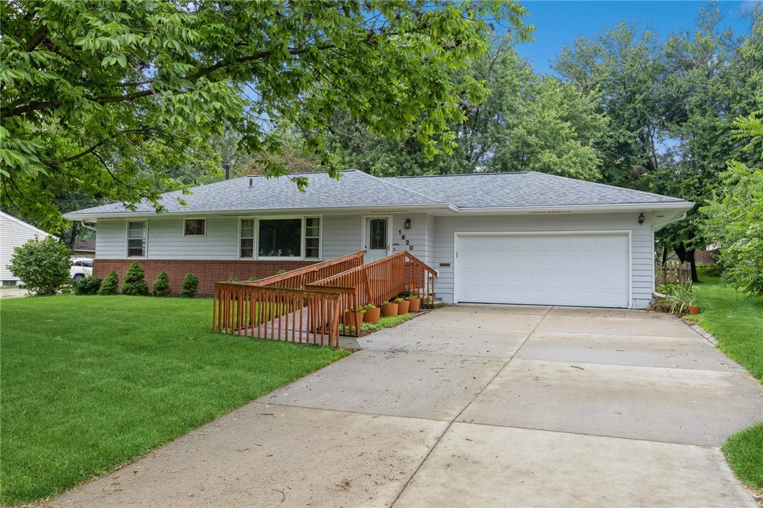 17th St, West Des Moines, IA 50265