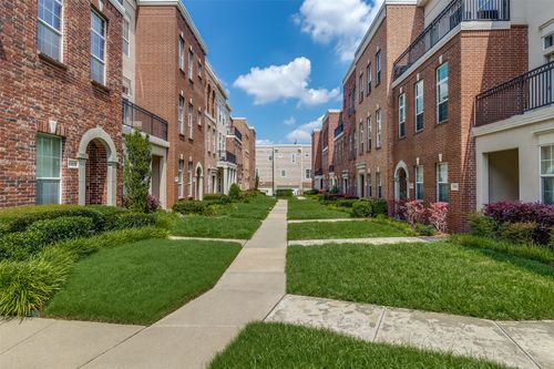 143-15826 Breedlove Pl, Addison, TX, 75001-6334 | Card Image