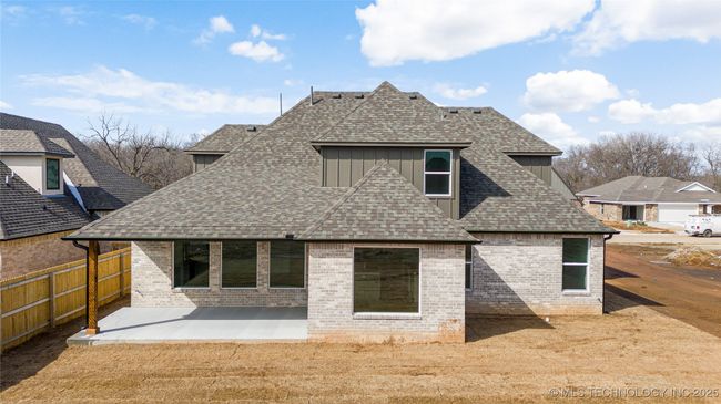 2038 E 129 Th St S, House other with 3 bedrooms, 3 bathrooms and null parking in Jenks OK | Image 52