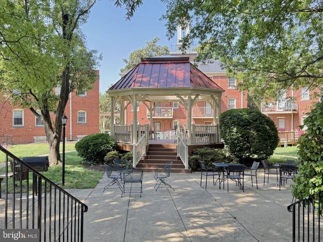 APT-4 - 1407 E Abingdon Dr, Condo with 1 bedrooms, 1 bathrooms and null parking in ALEXANDRIA VA | Image 24