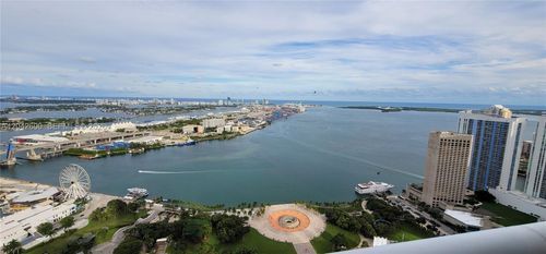 5202-50 Biscayne Blvd, Miami, FL, 33132-2905 | Card Image