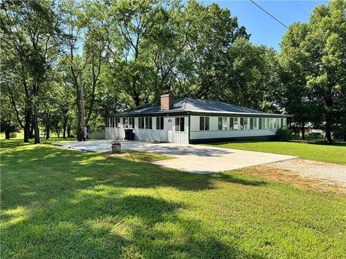 170 Ne 1011 Rd, Knob Noster, MO, 65336 | Card Image