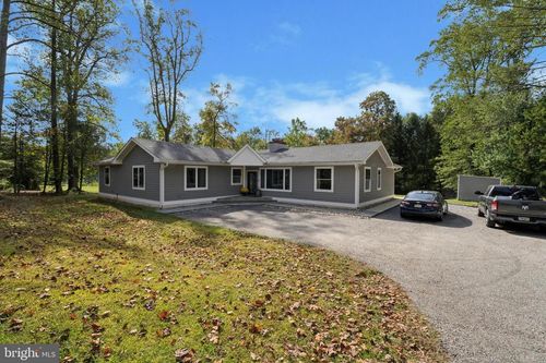 820 Darby Paoli Rd, NEWTOWN SQUARE, PA, 19073-3514 | Card Image