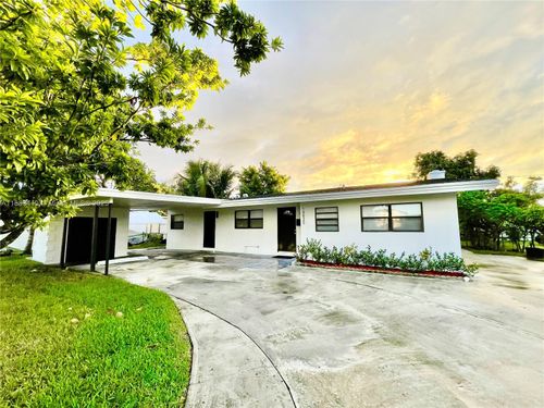 19620 Nw 5th Ct, Miami Gardens, FL, 33169-3240 | Card Image