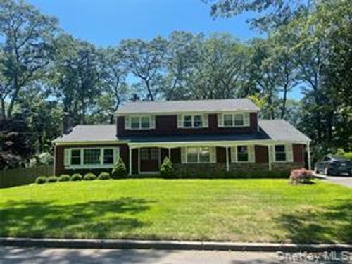 4 Cornwallis Rd, East Setauket, NY, 11733-1108 | Card Image