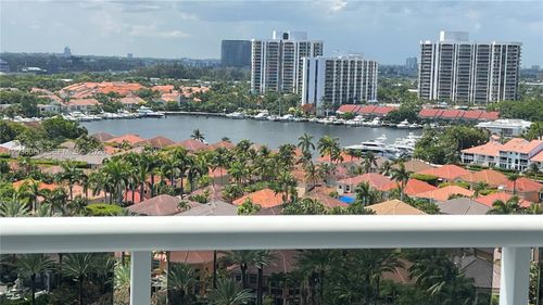 1639-20505 E Country Club Dr, Aventura, FL, 33180-3057 | Card Image