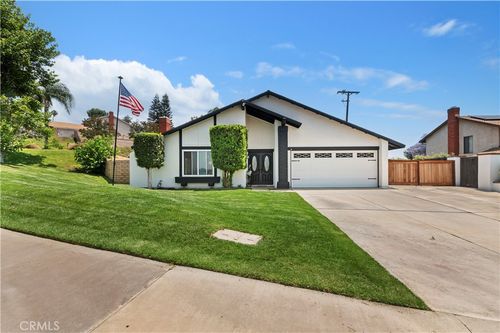 5996 Winncliff Dr, Jurupa Valley, CA, 92509-5366 | Card Image