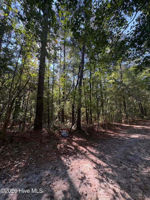 17 Old Tar Rd, Winterville, NC, 28590 | Card Image