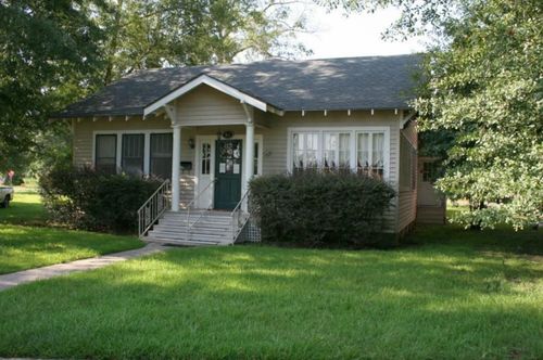 311 Louisiana Ave, Bogalusa, LA, 70427-3839 | Card Image