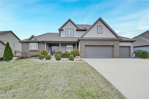 9008 N Lewis Ave, Kansas City, MO, 64157-6224 | Card Image