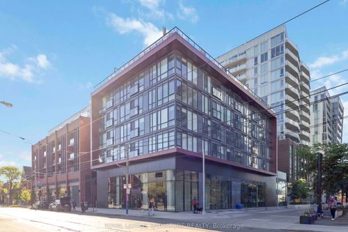 313-665 Queen St E, Toronto, ON, M4M0G3 | Card Image