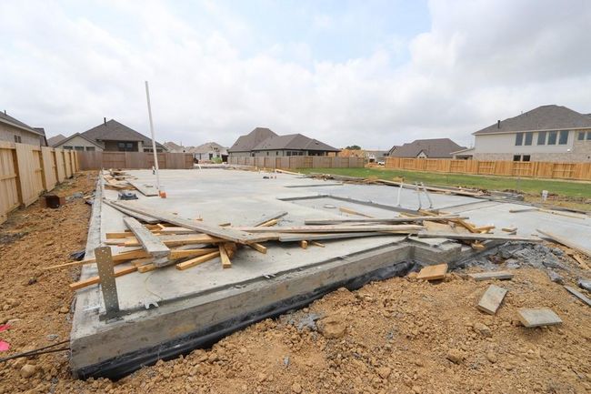 Every foundation at DWH is engineered and it’s inspected three times! We do not do “batch” testing. Rest easy knowing your foundation comes with a 10 year warranty. | Image 12