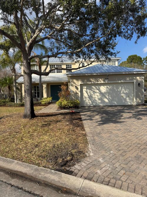 6090 46th Ln, Vero Beach, FL, 32967-6166 | Card Image