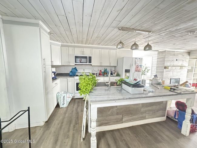 351 Gansevoort Rd, House other with 3 bedrooms, 2 bathrooms and 2 parking in Fort Edward NY | Image 23