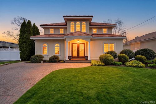 59 Park Ln, Massapequa, NY, 11758-4306 | Card Image