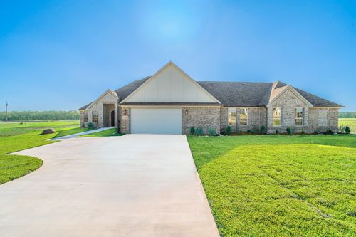 1060 Grison Cir, Corsicana, TX, 75109-9421 | Card Image