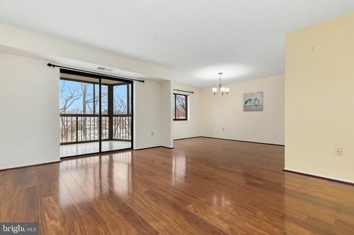1-416-15101 Interlachen Dr, SILVER SPRING, MD, 20906-5601 | Card Image