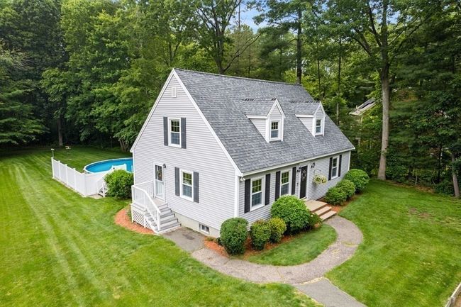 15 Fairview Farm Rd, House other with 4 bedrooms, 2 bathrooms and 6 parking in Haverhill MA | Image 4