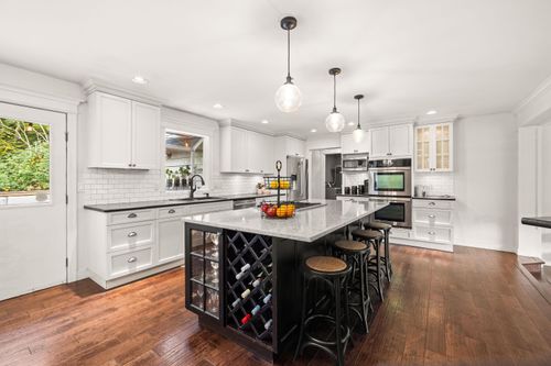 4951 199a St, Langley, BC, V3A1J5 | Card Image