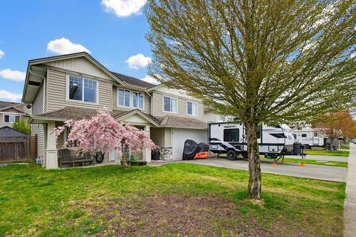 8627 Henderson Street, Mission, BC, V2V7P9 | Card Image