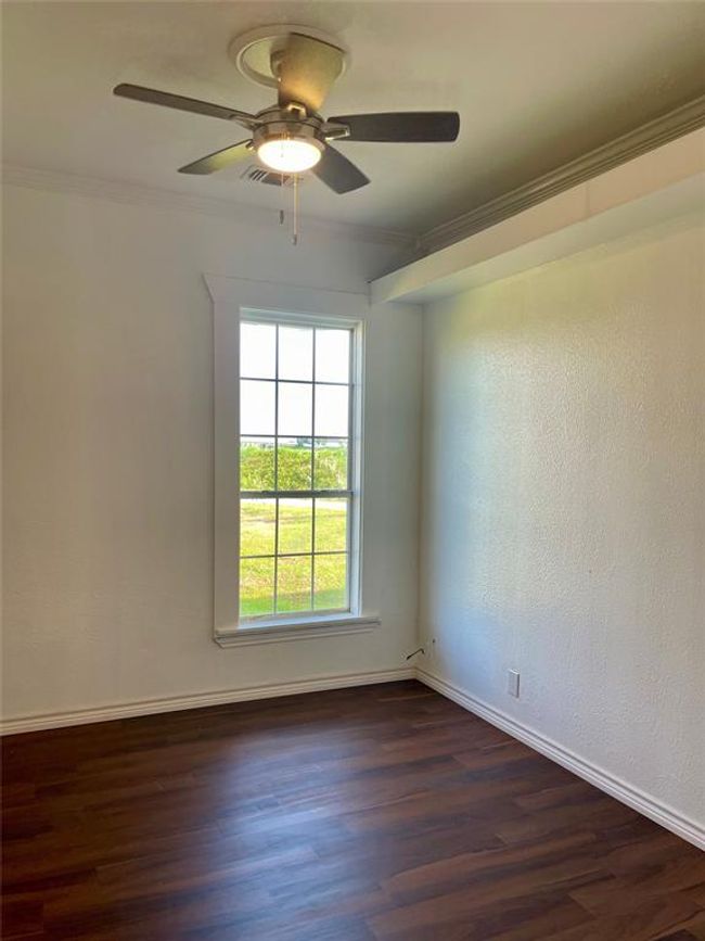 Sitting area in Primary bedroom | Image 11