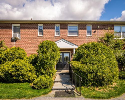 2c-223 Schrade Rd, Briarcliff Manor, NY, 10510-1430 | Card Image