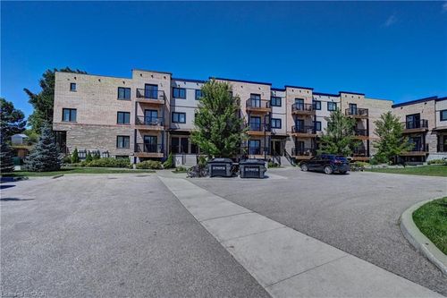 7c-164 Heiman St, Kitchener, ON, N2M0B8 | Card Image