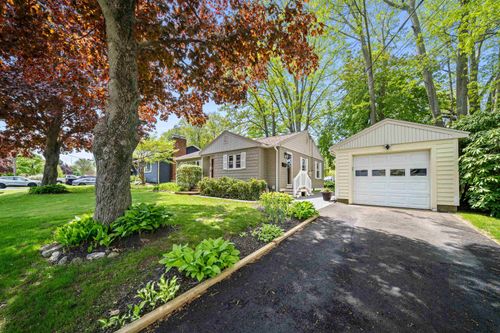 30 Sheffield Rd, Portsmouth, NH, 03801-4838 | Card Image