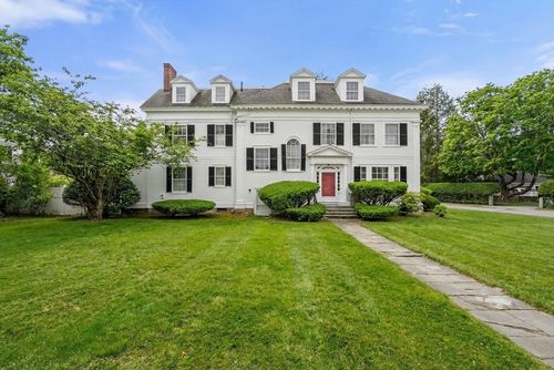800 High St., Dedham, MA, 02026 | Card Image