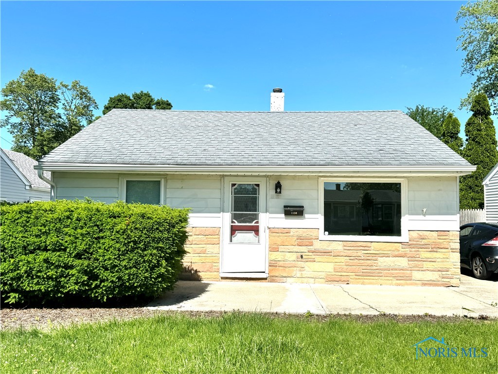 Hugo St, Maumee, OH 43537