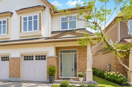 417 Stalwart Cres, Gloucester, ON, K1T0H2 | Card Image